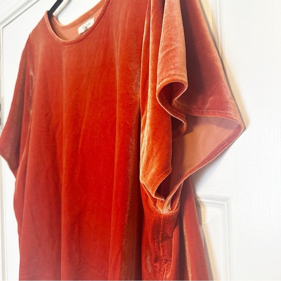 Madewell velvet prettiest orange butterfly open sleeve top. - Picture 4 of 6